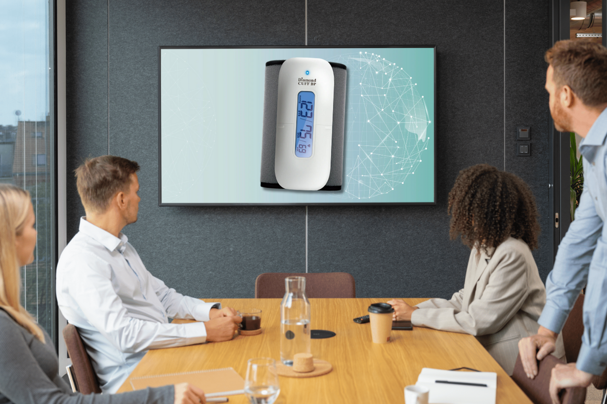 MÁY ĐO HUYẾT ÁP TỰ ĐỘNG – GIẢI PHÁP THEO DÕI SỨC KHỎE TẠI NHÀ